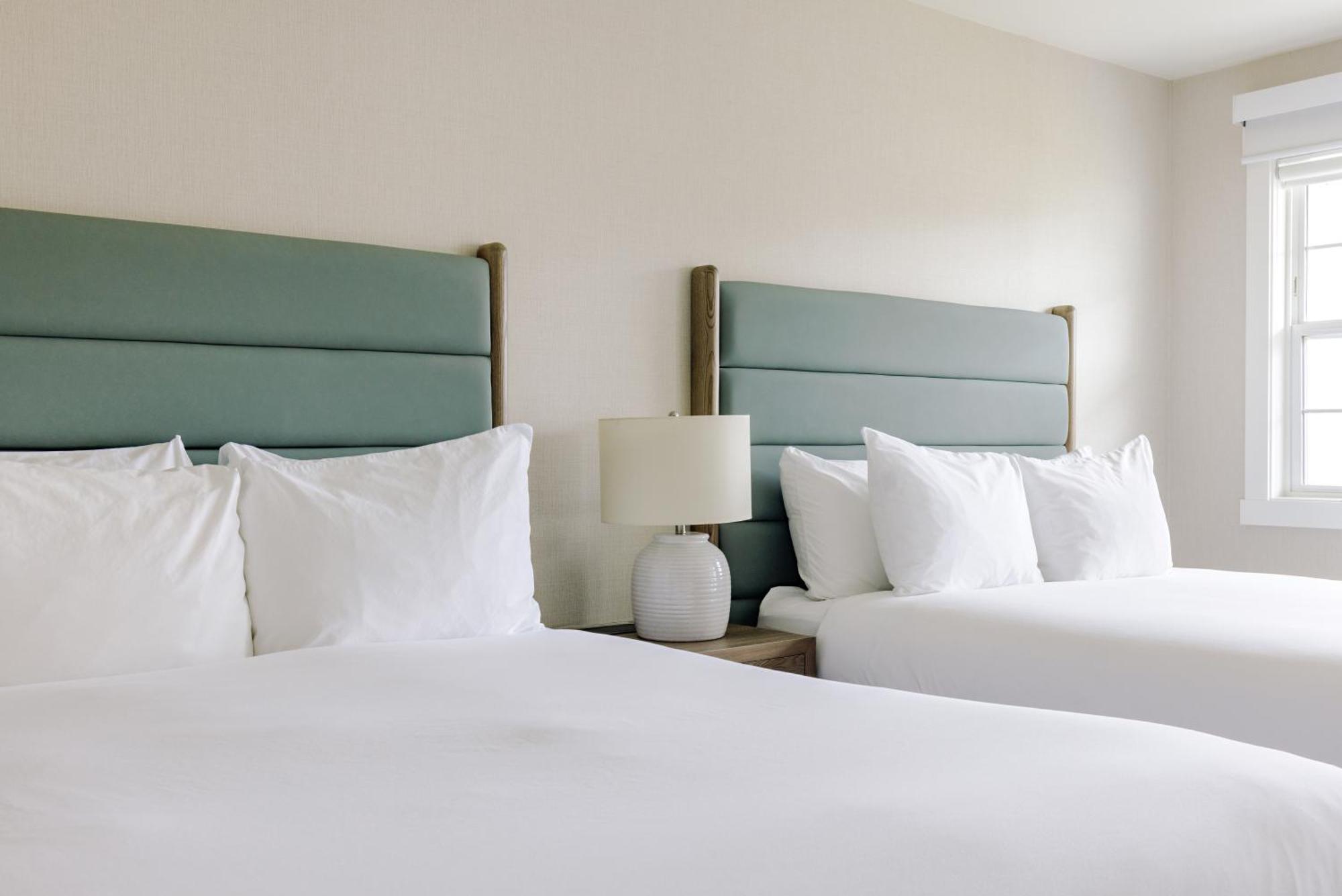 Balcomo, A Ramada By Wyndham Penticton Esterno foto