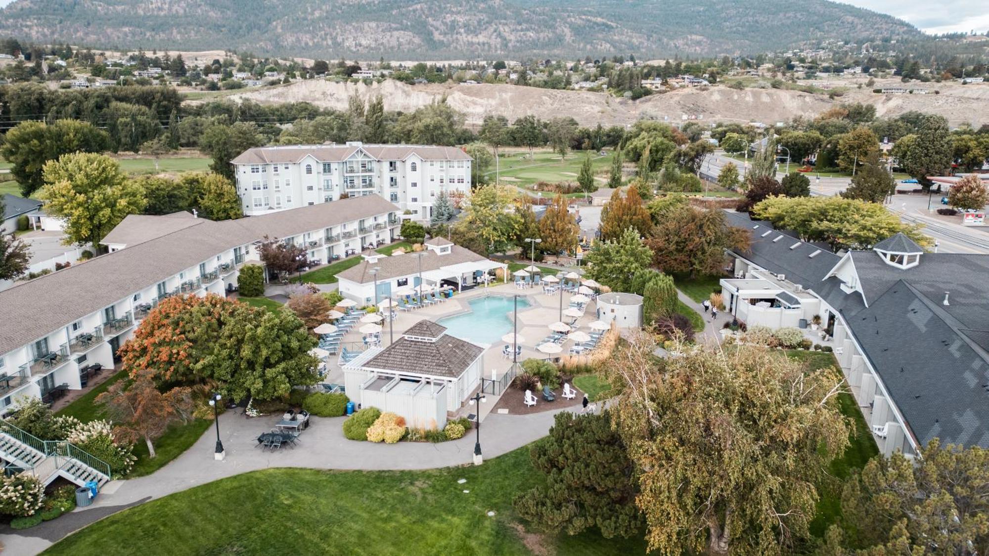 Balcomo, A Ramada By Wyndham Penticton Esterno foto
